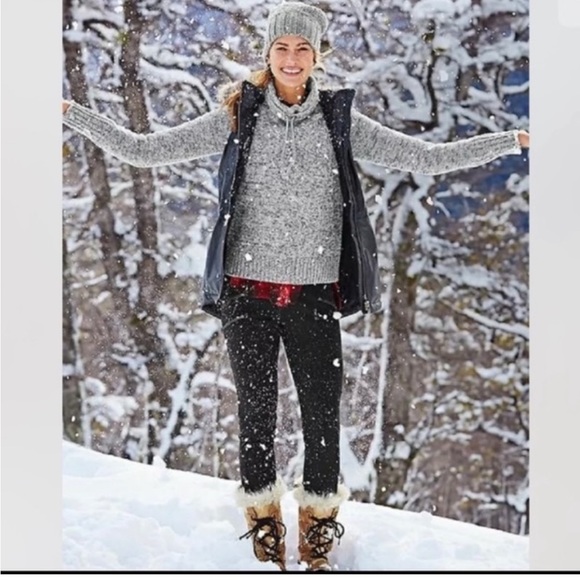 Athleta Traverse City Merino Wool Sweater SZ Medium - Picture 2 of 7